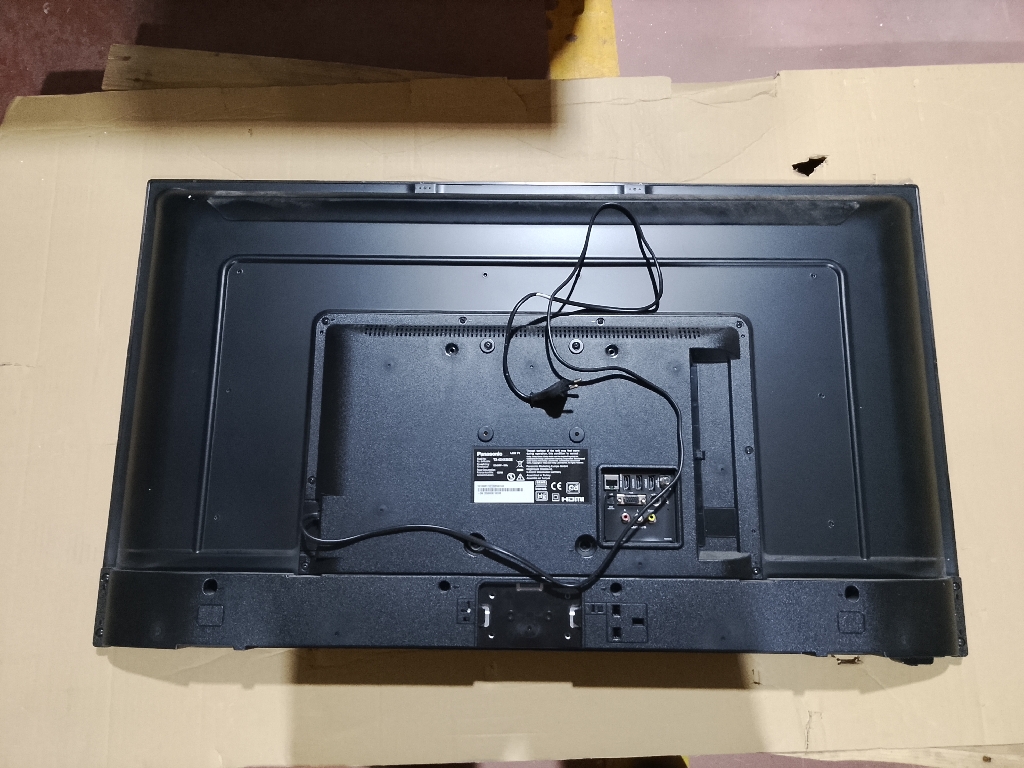 Panasonic TX-43HX580E TVs Proprietary 43 3840x2160 - Image 1